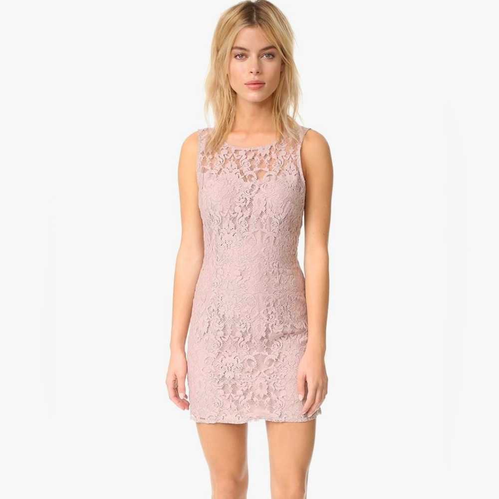 BB DAKOTA Women's Thessaly Sleeveless Lace Dress